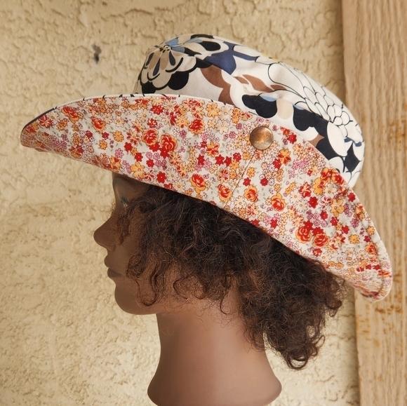 VINTAGE susan‎ carrolan millinery Bucket Hat Reversible Floral